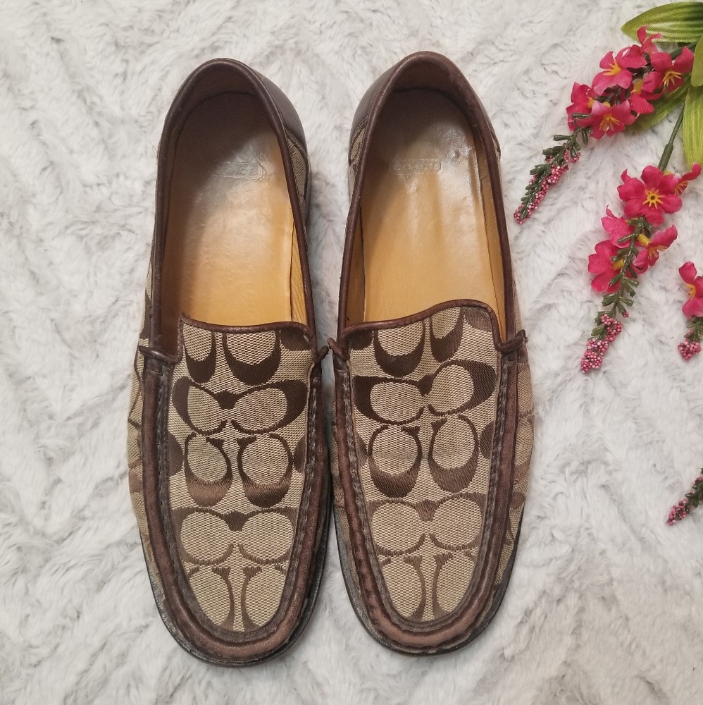 Vintage Coach Women's Vivian Signature Loafers